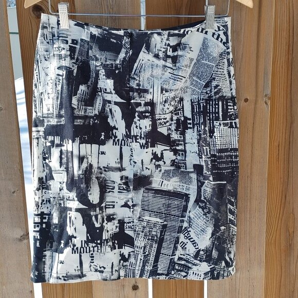 Luc Fontaine News Paper Print Pencil Skirt Black and White Size 6 - Picture 3 of 5